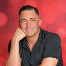 Dale Thistle's Instagram, Twitter & Facebook