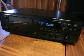 It's equipped with variable dubbing speed and supports both normal and cr02 tape cassettes. Lot Art Marantz Sd 63 3 Head Cassette Deck