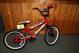 Let's take a trip into a more organized inbox. Lot 20 Huffy Rock It Bicycle