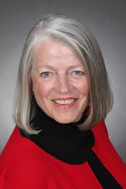 Linda Loomis's Instagram, Twitter & Facebook