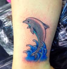 Latest tattoos new tattoos tribal tattoos i tattoo tribal dolphin tattoo dolphin logo tattoo outline bracelet tatoo henna designs. 30 Cute Dolphin Tattoos For Men And Women