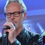Uno svenningsson is a swedish pop singer and guitarist. Lyrics Under Tiden Of Uno Svenningsson