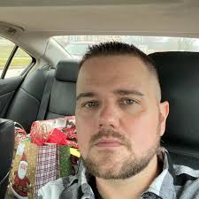 While Los Angeles Rams WR Cooper Kupp was in college, his wife Anna  supported them monetarily by working full-time so he could focus