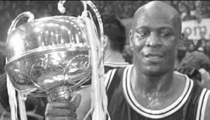 Dwayne McCray, basquebolista