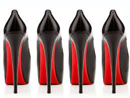 Credo fermamente nel tacco,la donna sui tacchi è semplicemente fantastica,sviluppa una postura lasciare le scarpe alla donna e toglierle tutto il resto mi piace a livelli paurosi. La5 Donne E Scarpe In Tacco 12 Si Nasce Da Ottobre In Prima Serata Ladyblitz