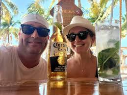 Hi! I'm new to this group. I recently joined because I Love Isla Murjeres! 