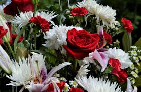 Flowers are a great gift. Flowers For Grief 9 Of The Best Sympathy Flowers And Their Meaning By Flowers Near Com