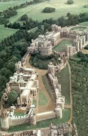 Windsor castle townhouse in ihren listen speichern. Windsor Castle The Original Castle Was Built In The 11th Century After The N 11thcentury After Built Ca Burgen Und Schlosser Fantasielandschaft Burg