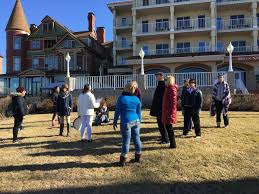 Jody leads meditation teaches the yoga classes and facilities finding your voice workshops. 3 Day Weekend Full Moon Yoga And Meditation Retreat In Lake Geneva Wisconsin Bookyogaretreats Com