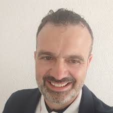 J'ai le plaisir de vous annoncer que j'ai obtenu mon CFC en tant qu'employé  de commerce en voie E 🥳🎉