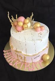 Whipped Cream Faultline Cake Cake By Drop Of Sugar Cake Chocolate Cake Designs Whipped Cream Cakes