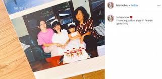 Menuliskan kisah hidupnya ini, tidaklah mudah bagi larissa. Beda Agama 5 Kedekatan Larissa Chou Dan Ibundanya Yang Awet Muda Matamata Com