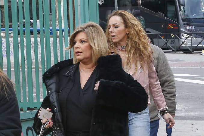 Rocío Carrasco: la verdad sobre su trato de favor por encima de Gloria  Camila
