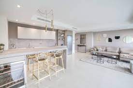 Toutefois, à la demande de nos clients, nous avons progressivement élargi notre offre de services. Agencement Et Renovation Tres Haut De Gamme Complete D Un Appartement A Cannes Entreprise De Renovation D Interieur A Nice Granicruz