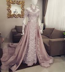 Sewabutik.com menyediakan berbagai macam koleksi baju kebaya dan gaun pesta untuk perempuan serta jas untuk pria. Readdy Rose Gold Modest Prom Gowns Prom Dresses Long Gowns