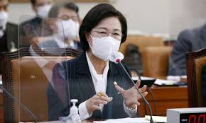 울산대학교병원(병원장 박상규)은 지난달 25일 오사카에서 열린 '제80회 일본산업위생학회'에 참석한 산업의학과 김양호 교수가 망간 관련 연구업적을 인정받아 장려상을 수상했다고 14일 밝혔다. Jacv5bl2nkwnhm