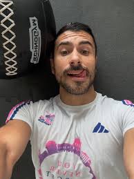 ☕ Mocaccino overnight bowl * 150 g yogurt greco magro * 40 g fiocchi  d'avena * 10 g semi di chia * ½ cucchiaio di cacao amaro * 1 caffè espresso  *