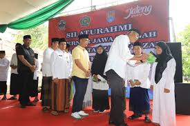 Min 9 jakarta 06 may 2019, 12:18. Perjuangan Guru Ngaji Cilacap Pernah Terima Honor Cuma Rp2 000 Pemerintah Provinsi Jawa Tengah