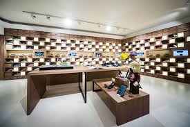 A Look Inside Rome S New Concept Store Holypopstore Negozio