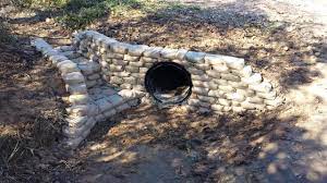 For example, 8 feet and 6 inches should be entered as 8.5 ft. An Easy Way To Build Retaining Walls Leave The Concrete In The Bag Stack Like Legos Wet With A Hose Core77