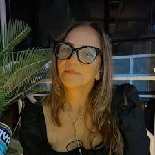 Fernando Hunt's Instagram, Twitter & Facebook