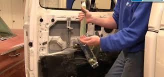 The door contains the window regulator, lock linkages, latch and ot. How To Fix A Broken Manual Window Regulator In A 1980 96 Ford F150 F250 Or F350 Car Maintenance Tips Wonderhowto
