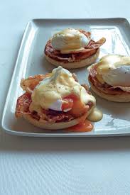 œufs Benedicte Et Jambon De Parme Croustillant Recette Brunch Recette Recettes De Cuisine