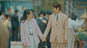 Get ready to laugh, because one more happy ending is bringing the funny in a big way. The King Eternal Monarch Finale Shows Lee Min Ho And Kim Go Eun Making A Fate Defying Reunion