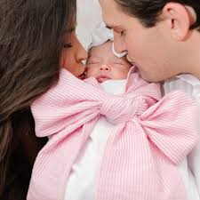 Our greatest gift 🎀 The one who made us parents! Emmy Kate's newborn  pictures were taken at 2 weeks old. She's an angel and we are completely  obsessed ✨