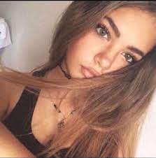 View the profiles of people named pretty brunette. Pin On Glamur Us