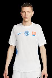 Das trikot von ausrüster puma ist atmungsaktiv und funktional. Nike Slowakei Breathe Stadium Away 2020 Trikot R Gol Com Fussballschuhe Und Fussballbekleidung Gunstig Kaufen