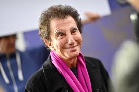 L'ex-ministre Jack Lang renonce à un film à sa gloire cofinancé par le  pédocriminel Jeffrey Epstein http://ow.ly/WrBs106kFP4