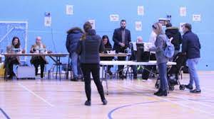 Conform bec, la secţiile de votare organizate în străinătate se utilizează numai. Alegeri Parlamentare 2020 86 783 De Romani Din Diaspora Au Votat In Prima Zi Mobile