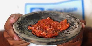 1lembar daun jeruk, buang tulangnya 1buah tomat iris 1/2sdt terasi matang gula, garam, kaldu bubuk secukupnya. Resep Sambal Terasi Matang Cocolan Ikan Bakar