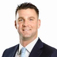 Lisa Litzinger's Instagram, Twitter & Facebook