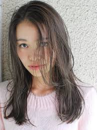 色黒さんにオススメのヘアカラーはコレ 髪色が似合うとおしゃれ度が一気にアップ ホットペッパービューティーマガジン ヘアスタイリング ハンサムショート ビューティー