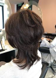 40代50代60代ヘアスタイル髪型 ミディアム 60代 ヘアスタイル レイヤーカットヘア ヘアスタイル