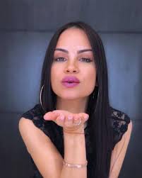 Mi proximo proyecto #amantesdeunanoche cuento con ustedes 🇩🇴. Natti Natasha Un Beso Para Todos Mis Amados Feliz Facebook