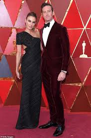 The bayer leverkusen forward's incredible strike from just inside scotland's. Armie Hammer Und Ex Frau Elizabeth Chambers Drop Preis Von Zu Hause Inmitten Des Expliziten Dm Skandals Des Schauspielers Aktuelle Boulevard Nachrichten Und Fotogalerien Zu Stars Sternchen