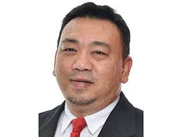 Mahathir selaku perdana kerajaan pakatan harapan secara rasminya telah membentuk kabinet malaysia yang lengkap pada 2 julai 2018 yang lalu. Rn0ojsnm0w27em