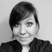 Dena Snyder's Instagram, Twitter & Facebook