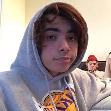 Mother, father, siblings, girlfriend, kids. Josh Ovalle Joshovalle Joshkennedy Filmquaker Vine Youtube Pretty Men Teenage Dirtbag Ovalle