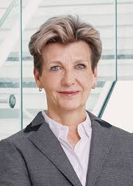 Sabine-Fleischmann---neu.jpg?rev=9287c011-b75b-42ac-85b5-bd5b47aaa4a2&q=90&w=0&h=0&crop=0