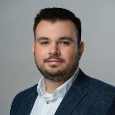 Kis Tamás Email & Phone Number