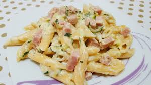 Pasta panna e prosciutto cotto. Cena Pronta In 10 Minuti Pennette Pasticciate Con Zucchine E Prosciutto Cotto Super Golose Youtube