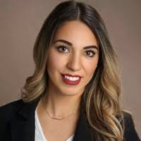 Amanda Roa's Instagram, Twitter & Facebook