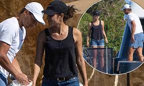His father is a businessman, owner of an insurance company, glass and window company vidres mallorca, and the restaurant, sa punta. Rafael Nadal And His Wife Xisca Perello Take Their Luxury 2 6million Catamaran Yacht Out In Spain Daily Mail Online