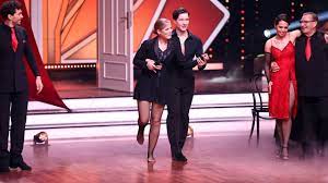 Ilse delange auf dem weg zu ihrer mutter. Let S Dance Verletzungs Aus Fur Ilse Delange Tv Bild De