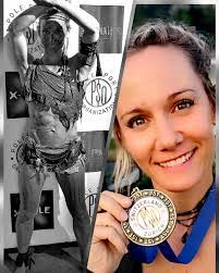 Sandy Bloom's Instagram, Twitter & Facebook