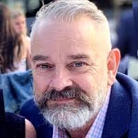 Tim Irwin's Instagram, Twitter & Facebook